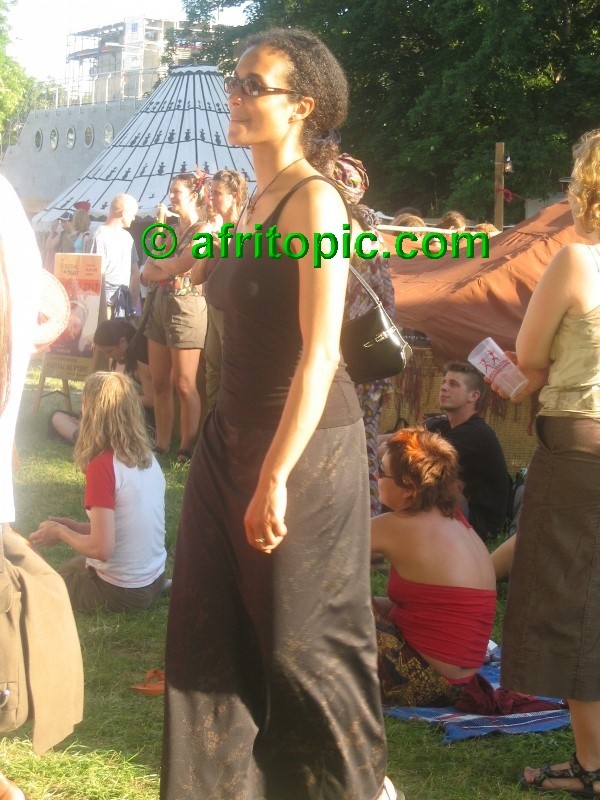 ../Images/AfricaFestival-26-27-28May05 041.jpg